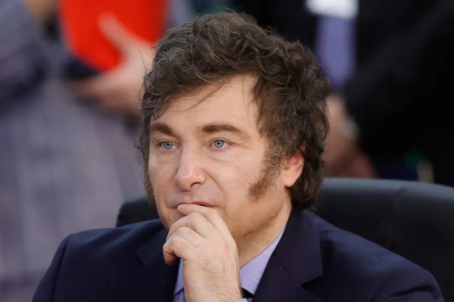 Oposición argentina pide investigar a Milei por estafa de criptomoneda