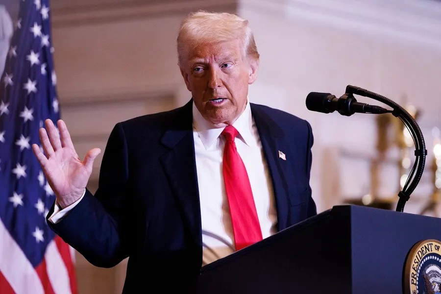 Trump llama «dictador» a Zelenski y advierte sobre futuro de Ucrania