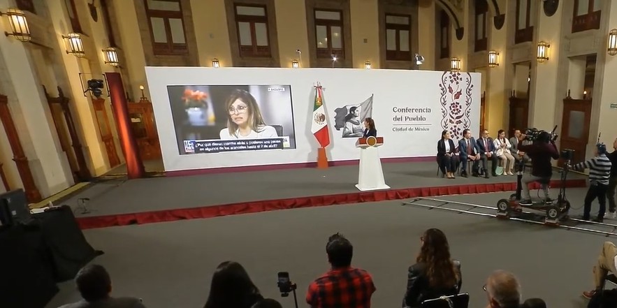 Sheinbaum presenta en Palacio Nacional un fragmento de la entrevista de María Bartiromo de Fox News con Donald Trump. Sheinbaum presenta en Palacio Nacional un fragmento de la entrevista de María Bartiromo de Fox News con Donald Trump.