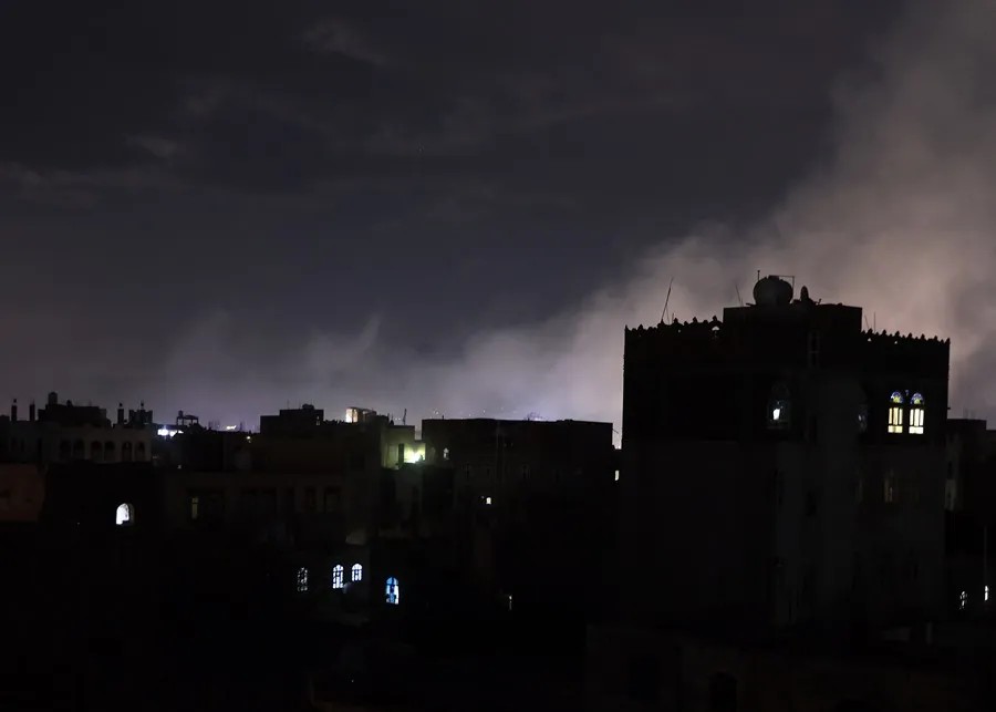 Ataque aéreo de EEUU a Yemen deja 31 muertos y un centenar de heridos