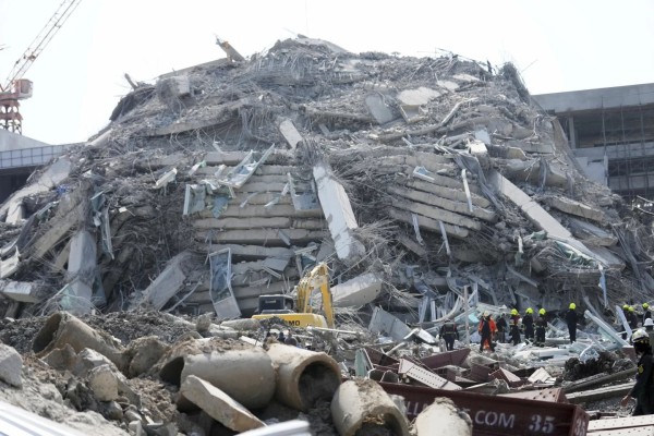 Terremoto sacude Myanmar y Tailandia y mata a más de 150 personas