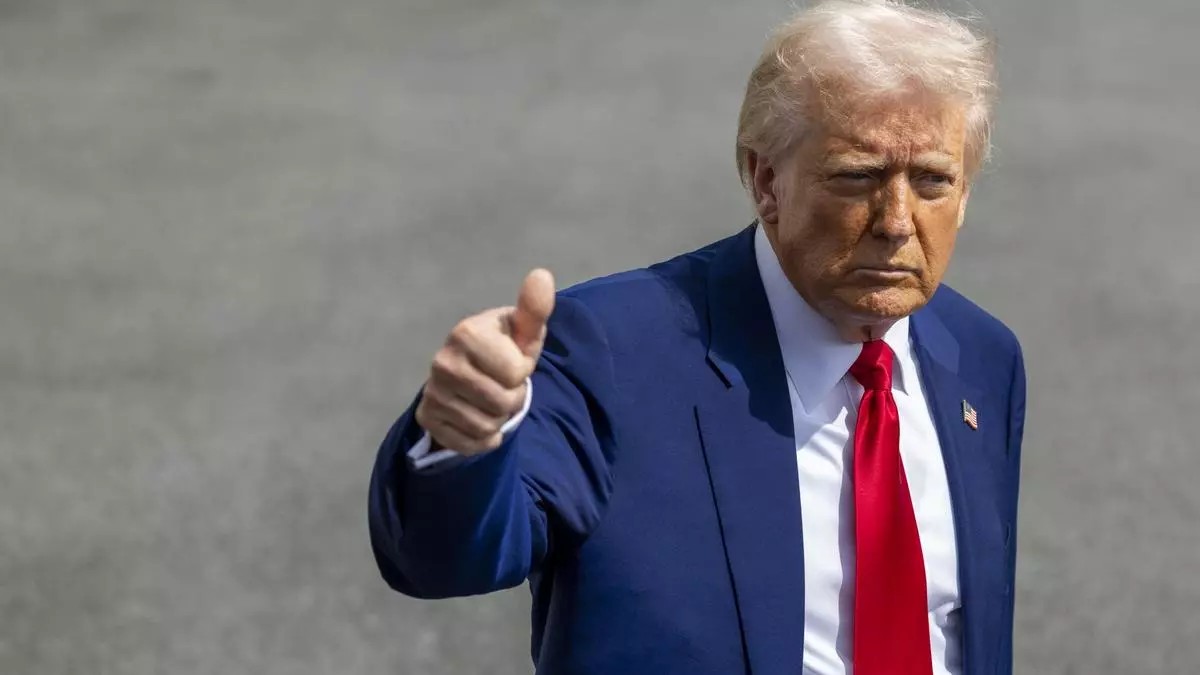 Trump retrasa 75 días cierre de TikTok en EEUU en espera de venta