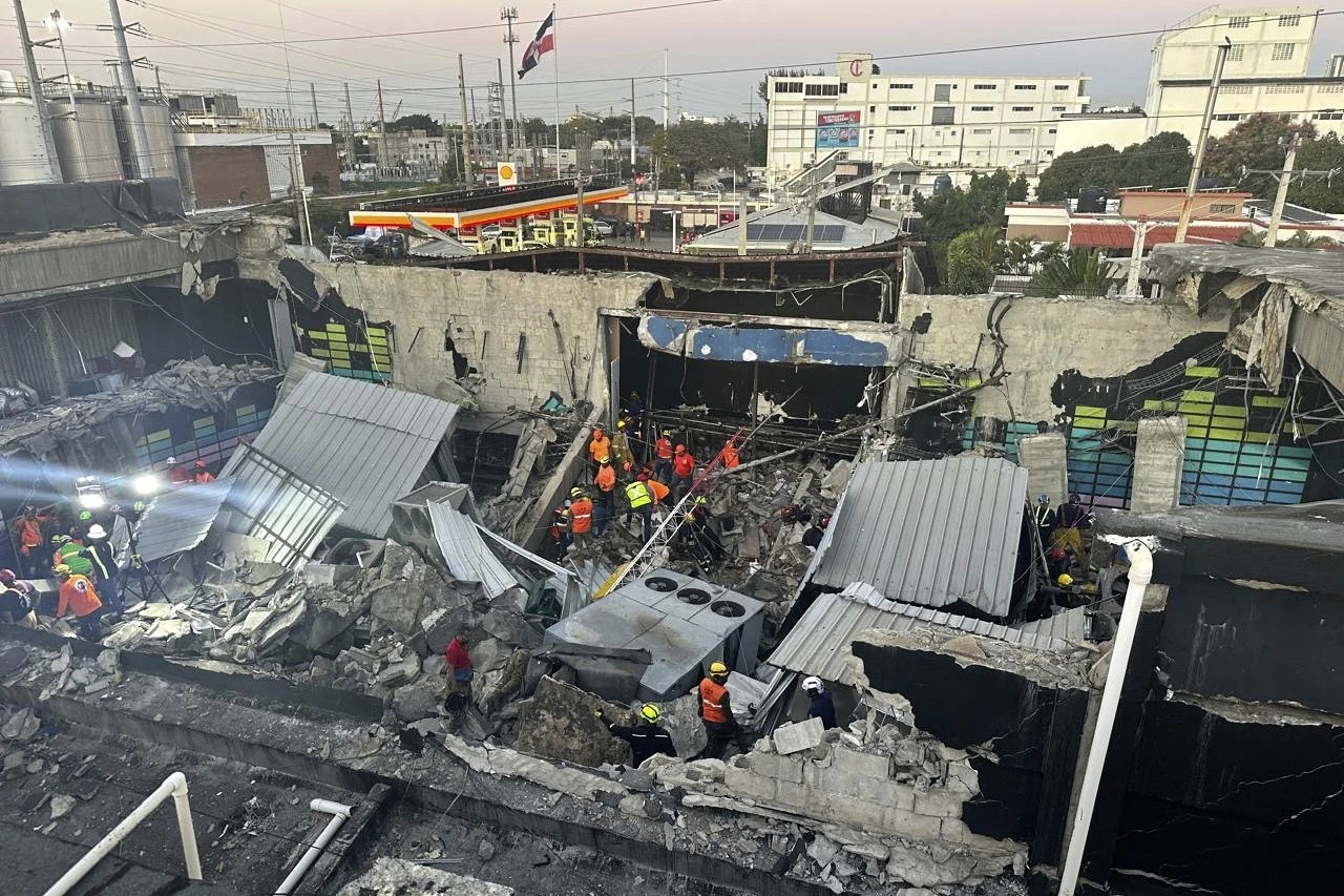 Colapso de techo en discoteca de República Dominicana deja 98 muertos