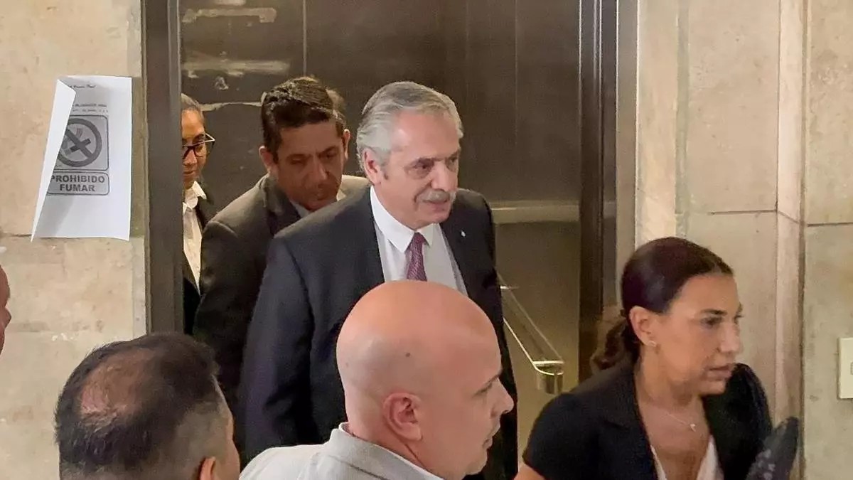 Expresidente Alberto Fernández irá a juicio por violencia de género