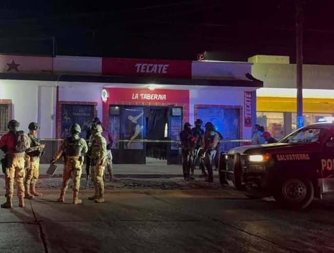 Salvatierra: comando armado irrumpe en bar y deja seis víctimas