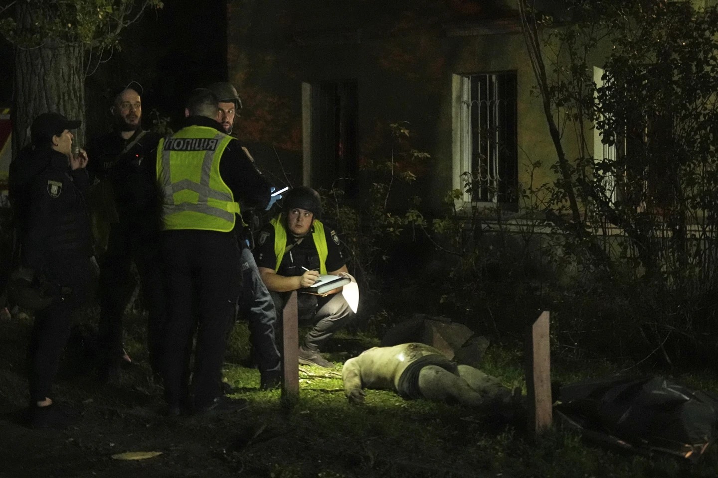 Ataque de Rusia deja 9 muertos y 70 heridos en la capital de Ucrania