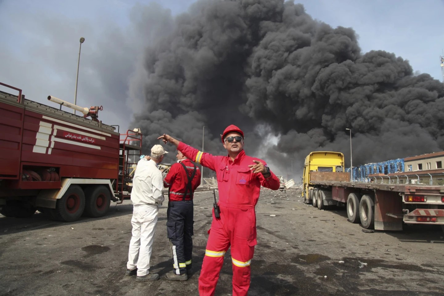 Explosión en puerto de Irán deja 18 muertos y 800 heridos