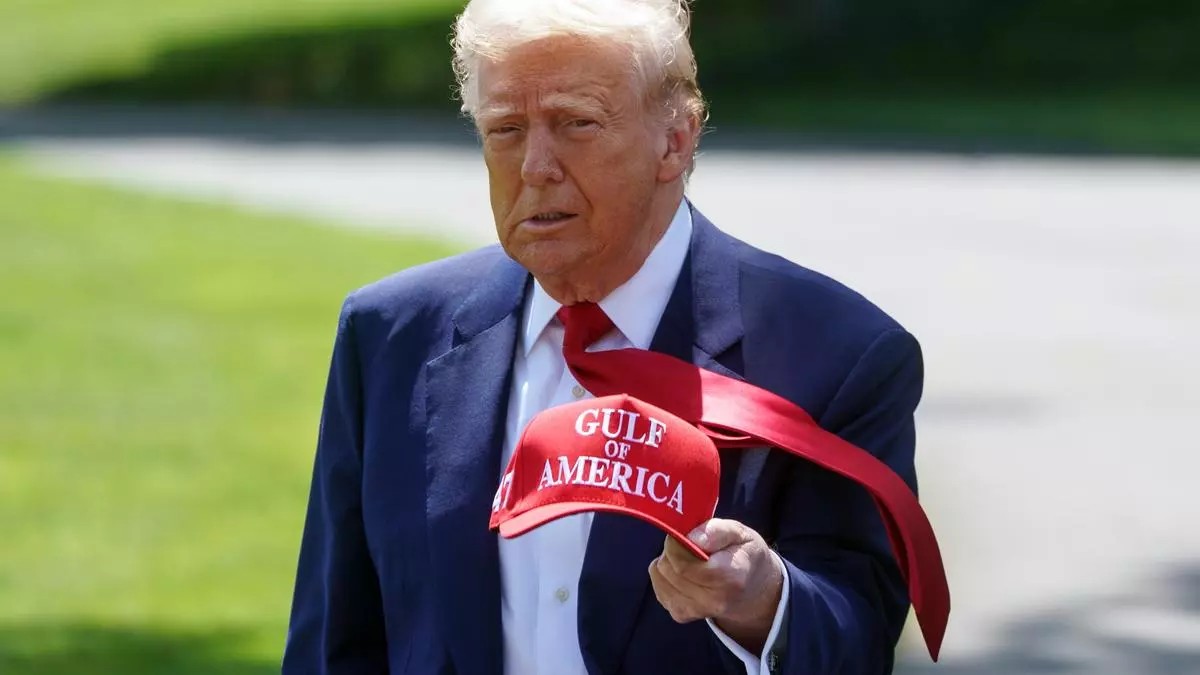 Trump firma otro decreto para compensar a la industria automotriz
