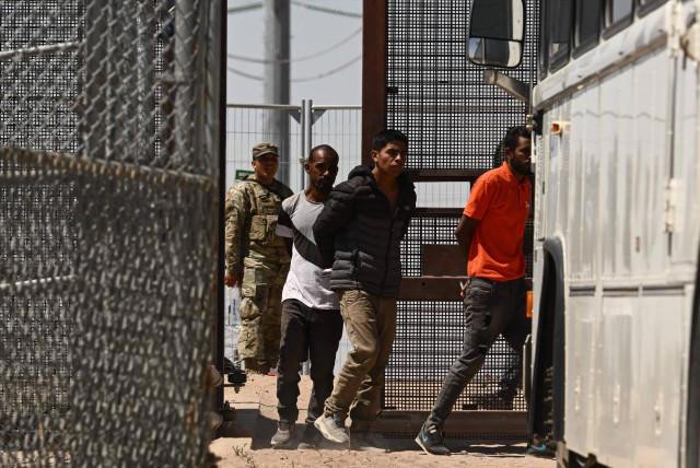 Operativo ‘Marea Negra‘ en Florida deja 1,120 migrantes detenidos