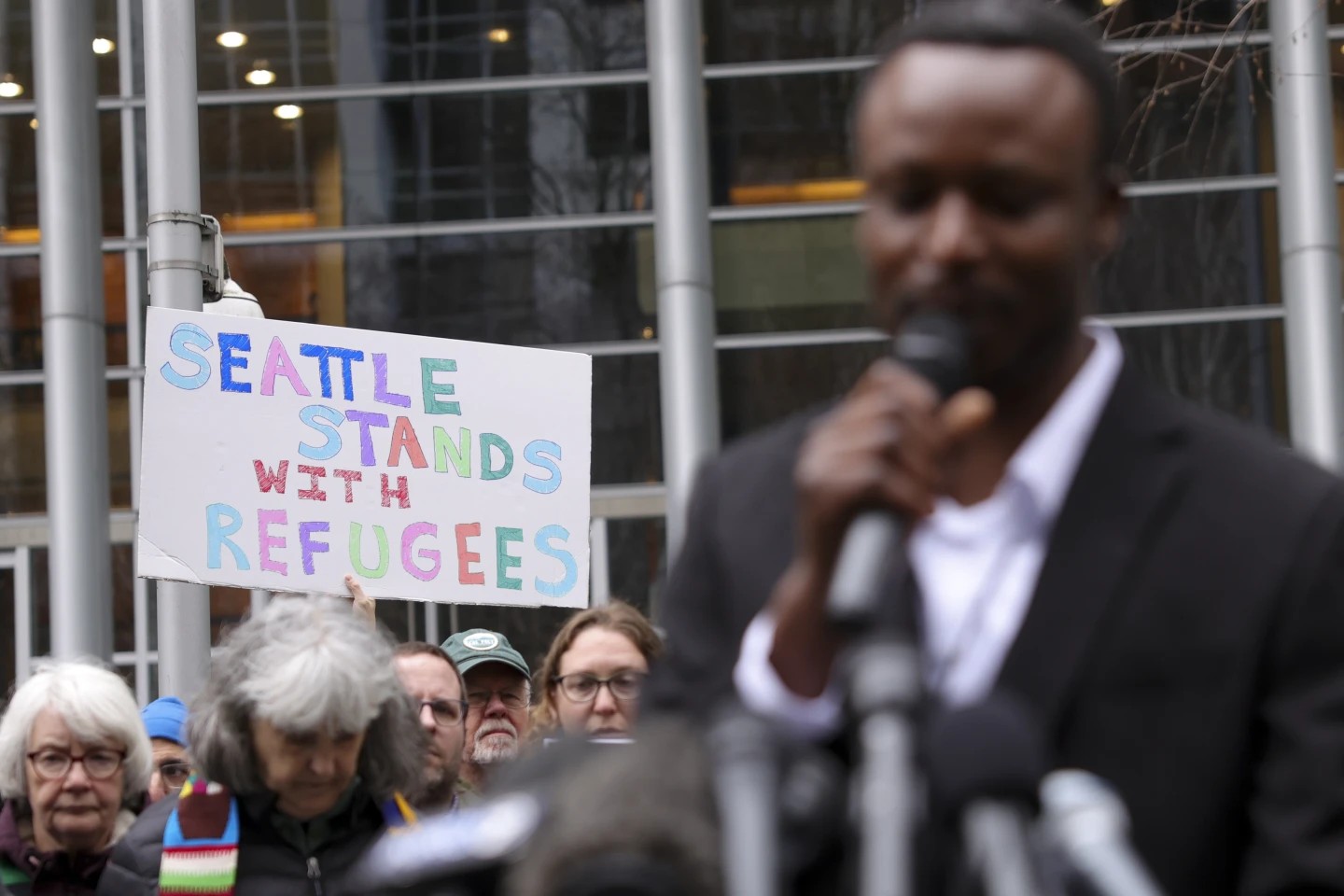 Trump, forzado por la justicia a recibir a 12.000 refugiados