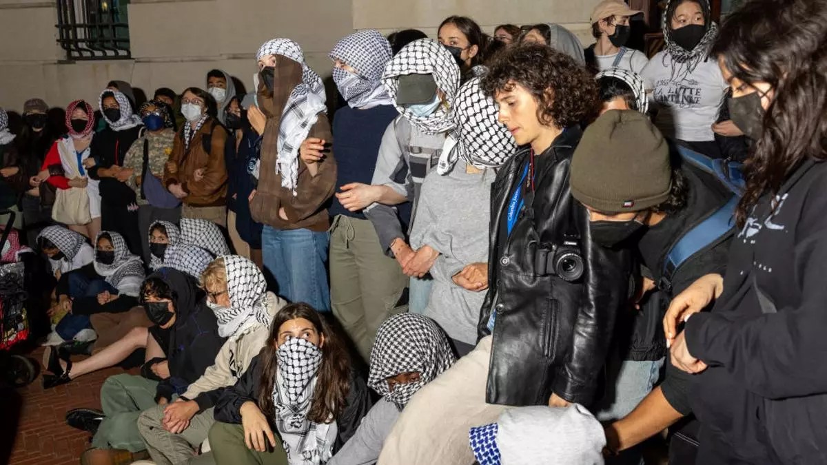 Policía de Nueva York arresta a decenas de propalestinos en Columbia
