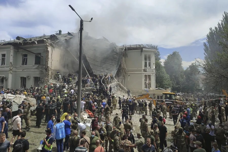 En vigor el alto el fuego declarado por Rusia, rechazado por Ucrania