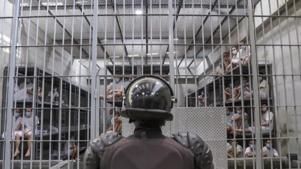 ‘Guantánamo con esteroides’: la megacárcel de Bukele en El Salvador