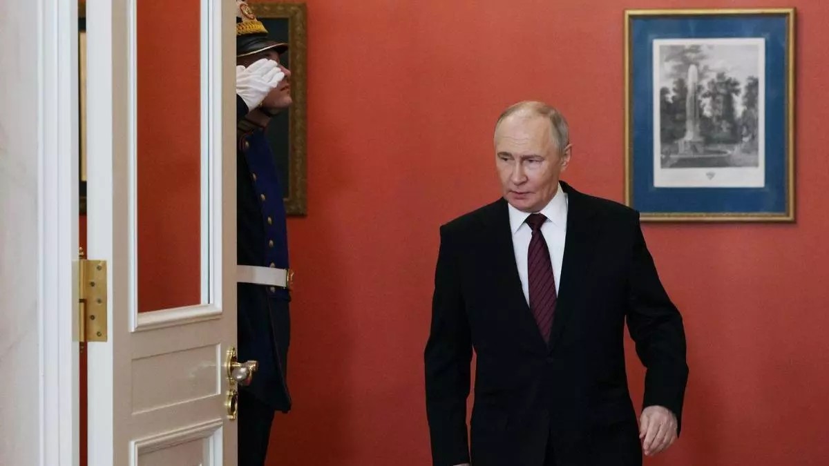 Putin propone diálogo directo con Ucrania, pero ignora alto el fuego