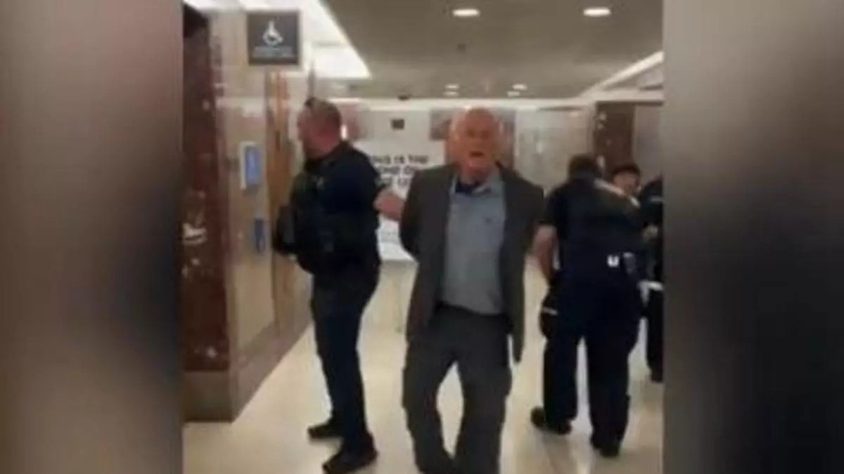 Cofundador de Ben & Jerry's, detenido en el Capitolio por protestar contra Israel