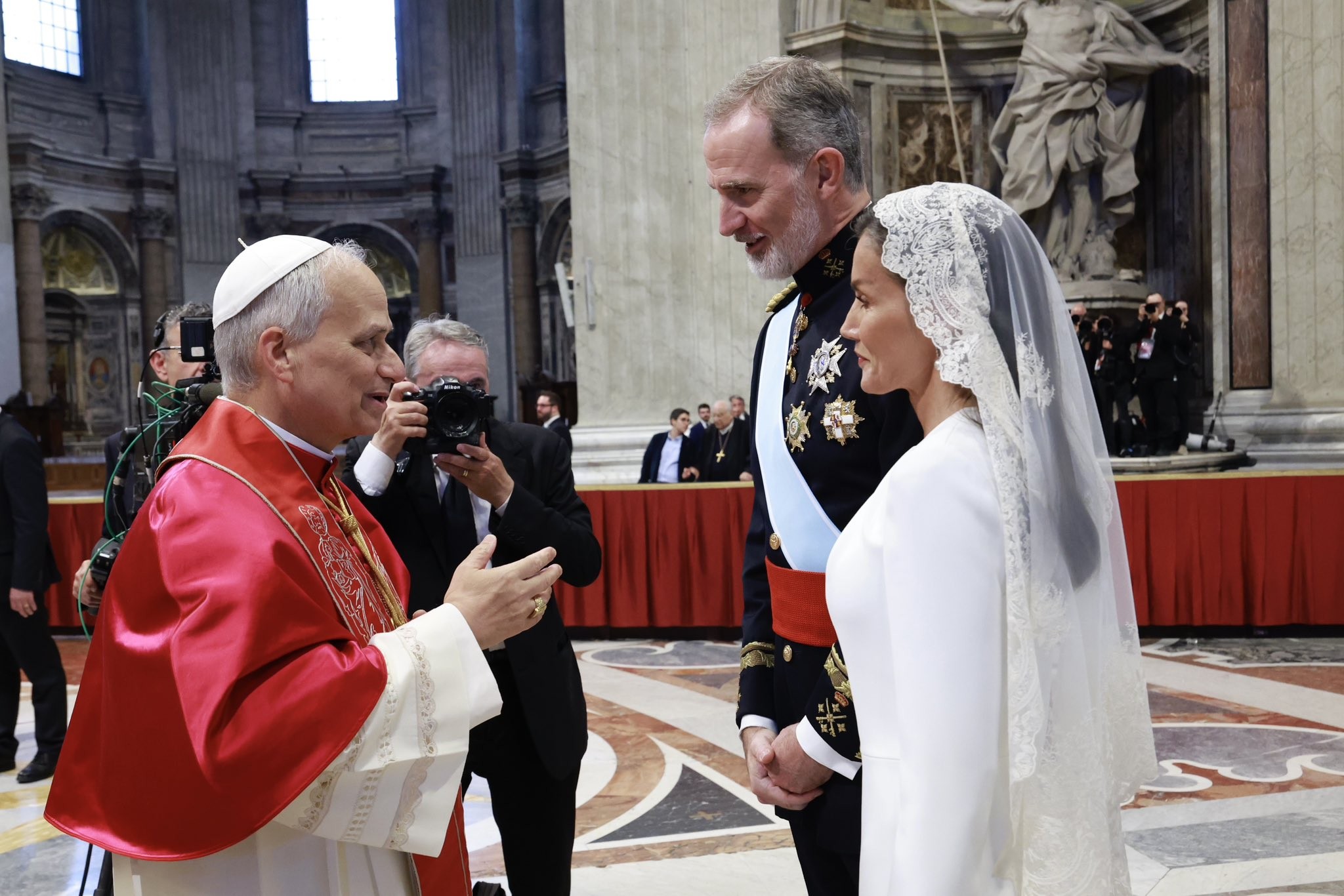 Felipe V King of Spain and his wife, Queen Letizia, salute Pope Francis at Saint Peter's. Spaniard Royal House social media.