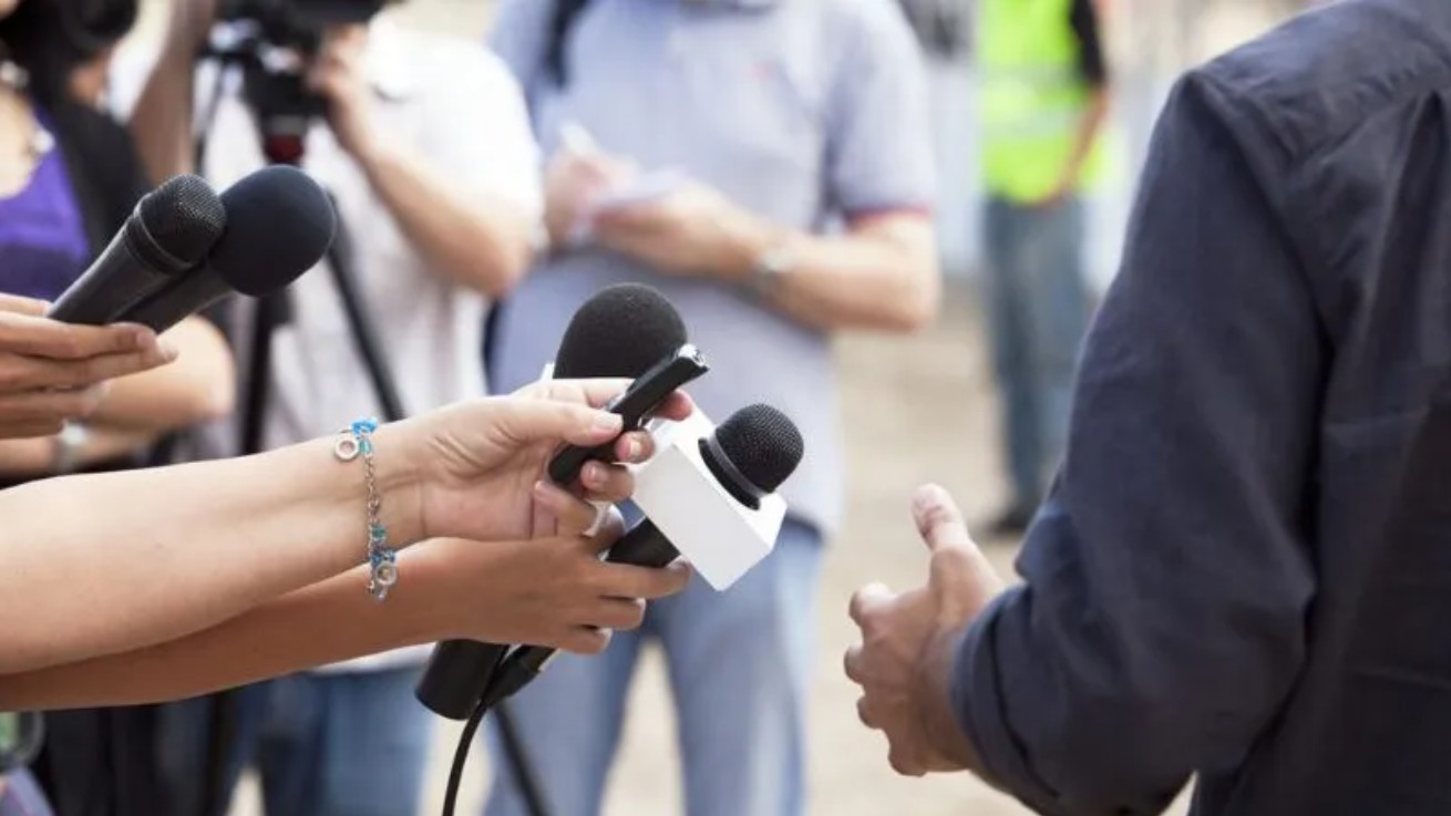 Itsmania Platero galardonada en el Día del Periodista en Honduras