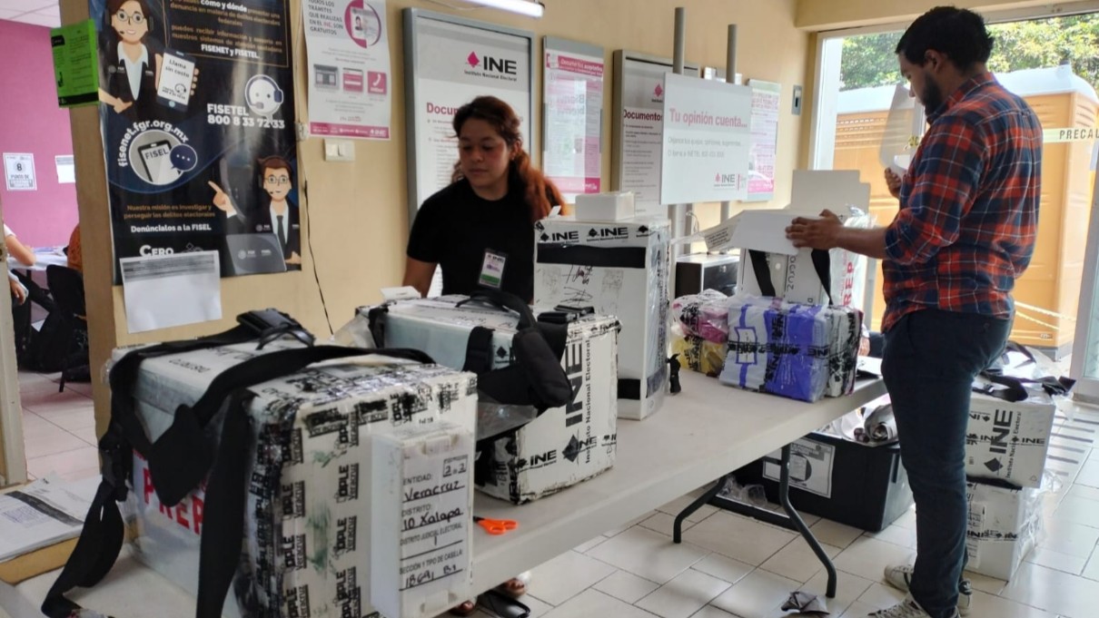 Morena gana mayoría de municipios en Veracruz, PRI-PAN en Durango