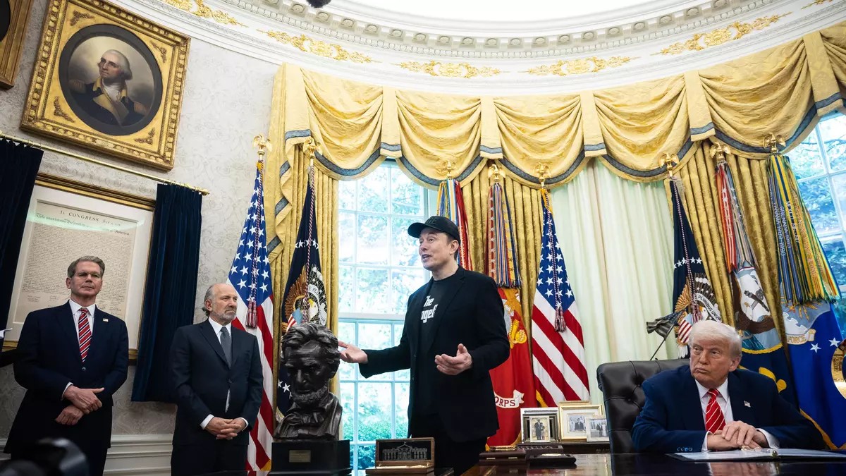 Trump amenaza a Elon Musk con quitarle todos los contratos de gobierno