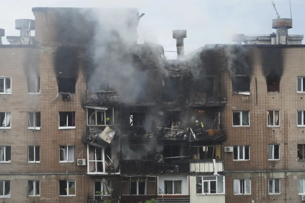 Rusia bombardea la ciudad de Járkiv: 4 muertos y más de 20 heridos