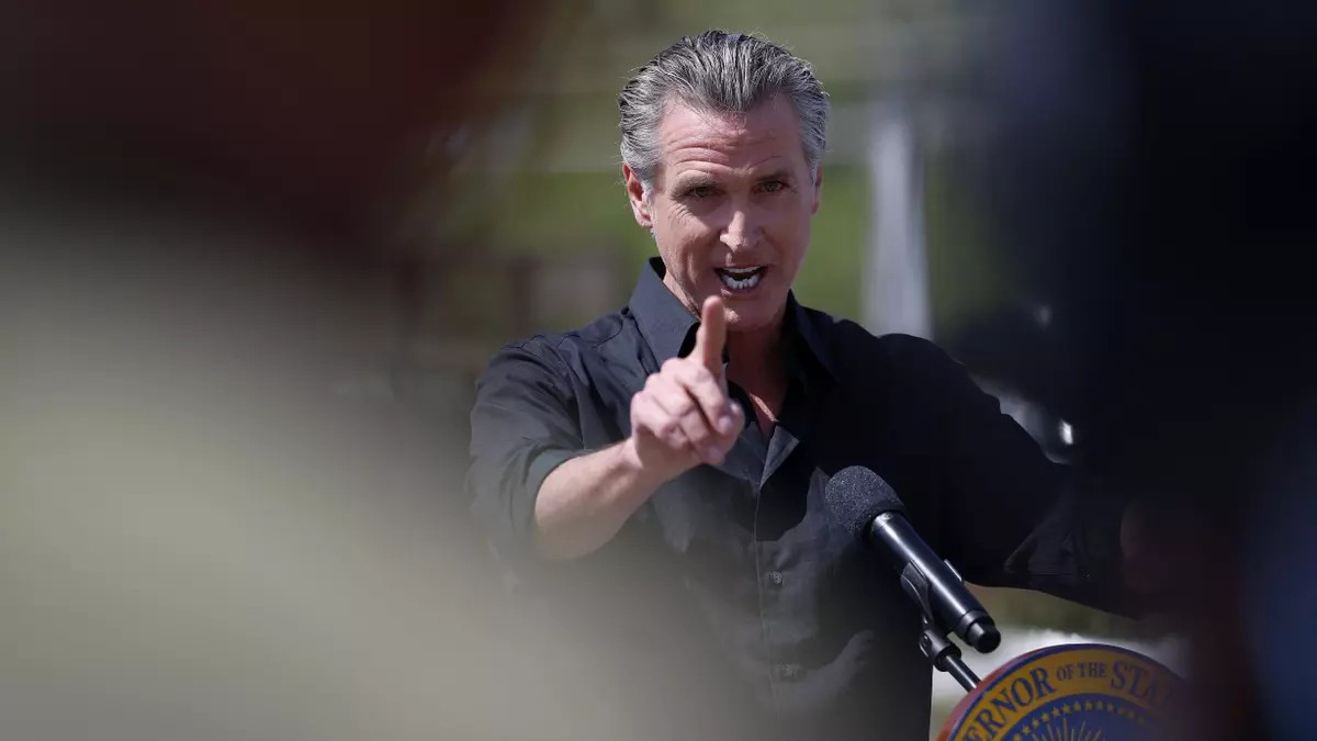 El gobernador Gavin Newsom.