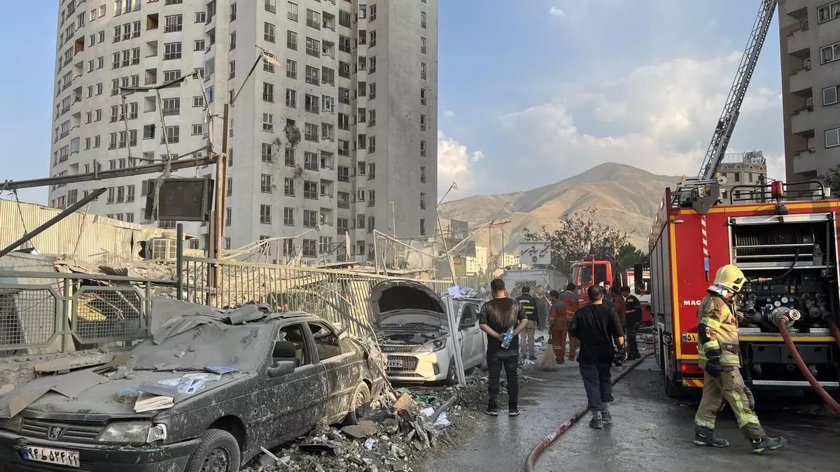 Israel ataca a Irán y declara el estado de emergencia en todo el país