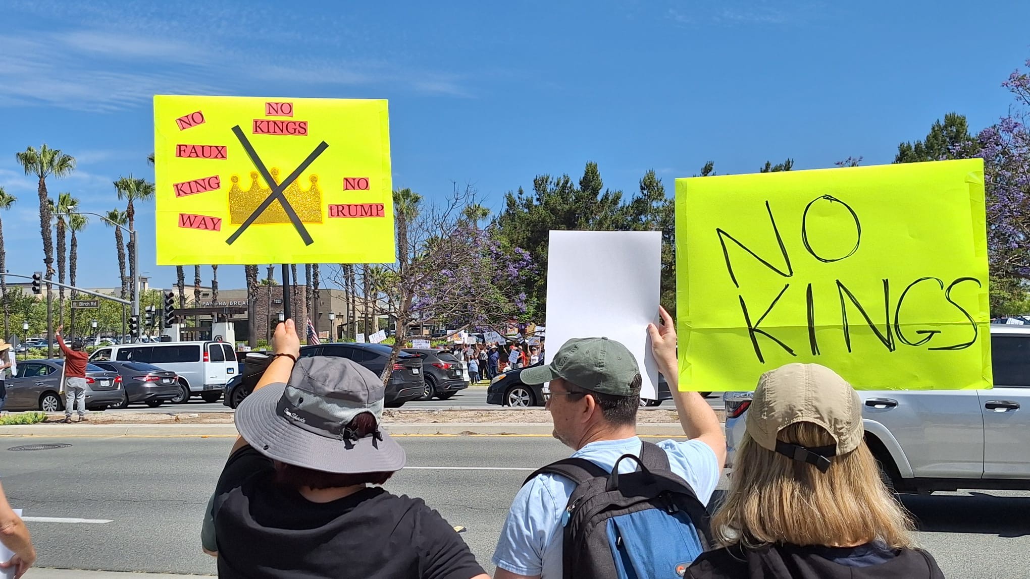 Protesta “No Kings“ moviliza a más de 60,000 personas en San Diego
