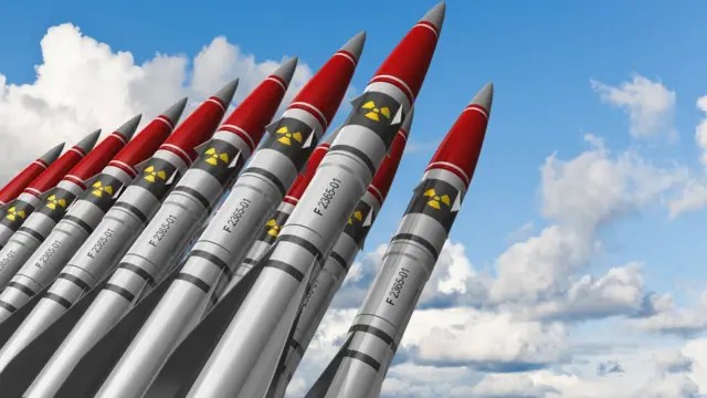 El peligro de una guerra nuclear crece de forma alarmante
