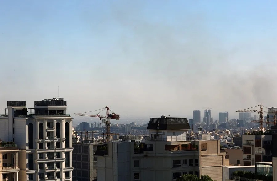 Israel lanza nueva ofensiva contra objetivos estratégicos en Irán