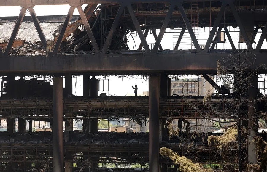 Irán eleva a 430 el número de muertos y 3 500 heridos