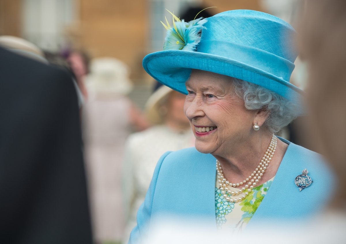 La reina Isabel II de Gran Bretaña, foto del Ministerio de Defensa del Reino Unido, 2013.