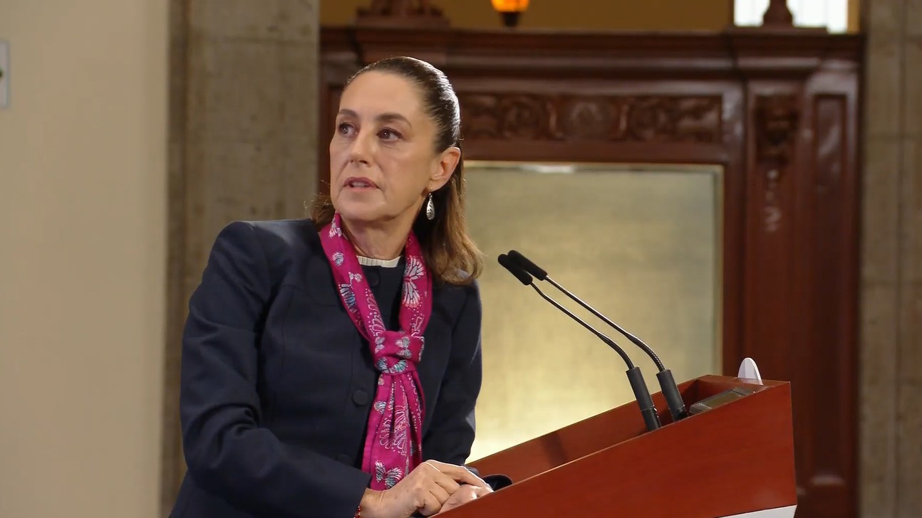 Sheinbaum insiste en precio de gasolina, pese a presión global