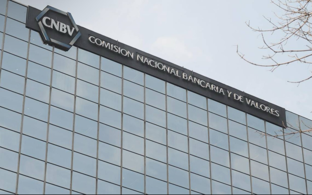 CNBV interviene en bancos señalados por EUA de lavado de dinero