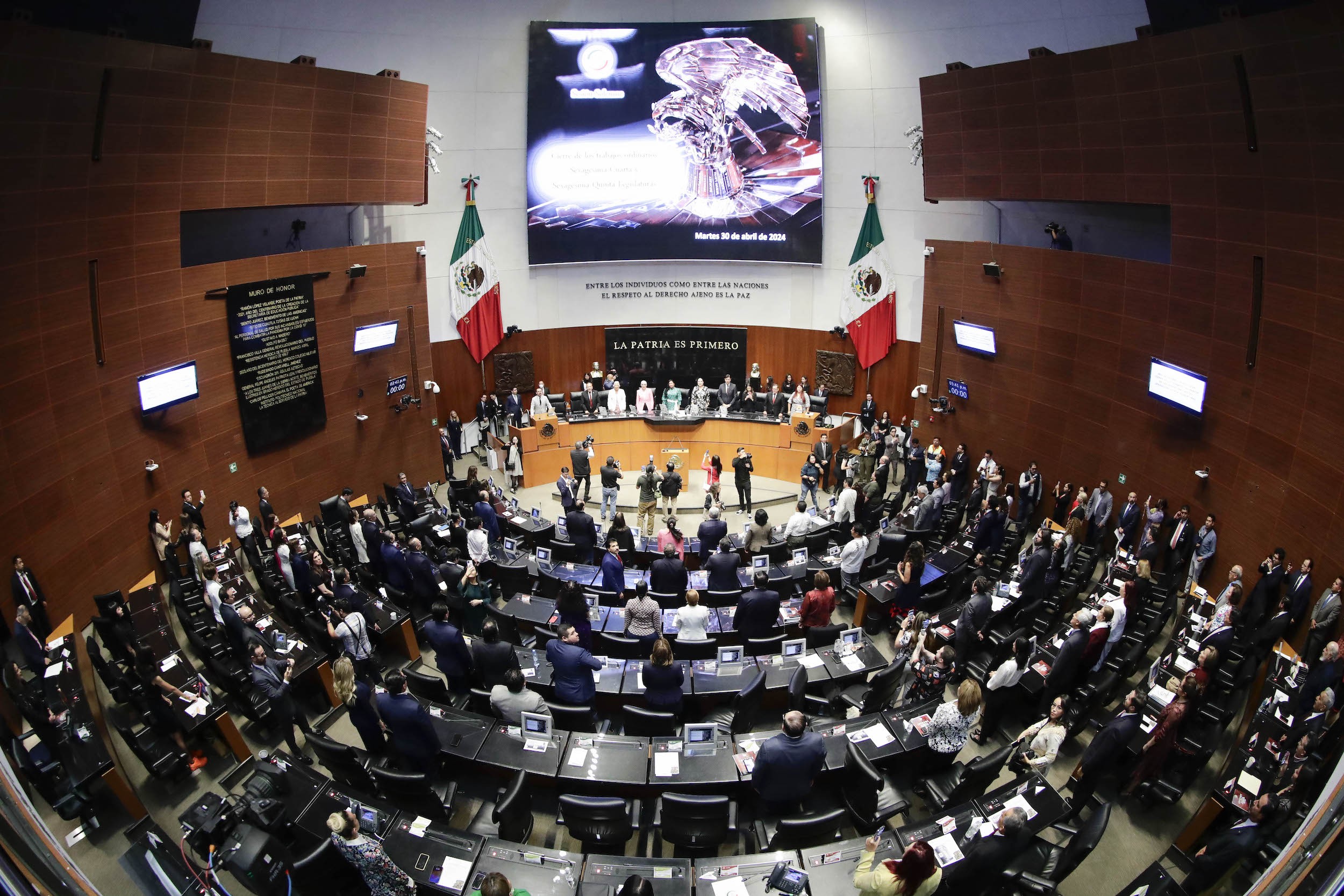 Senado aprueba ley sobre desaparición forzada y crea CURP biométrica