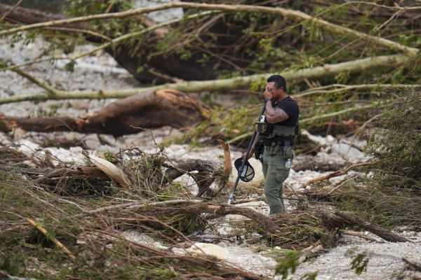 Al menos 51 muertos y 27 niñas desaparecidas por inundaciones en Texas