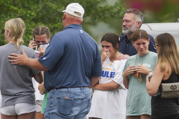 Las muertes por inundaciones en Texas superan las 80 personas