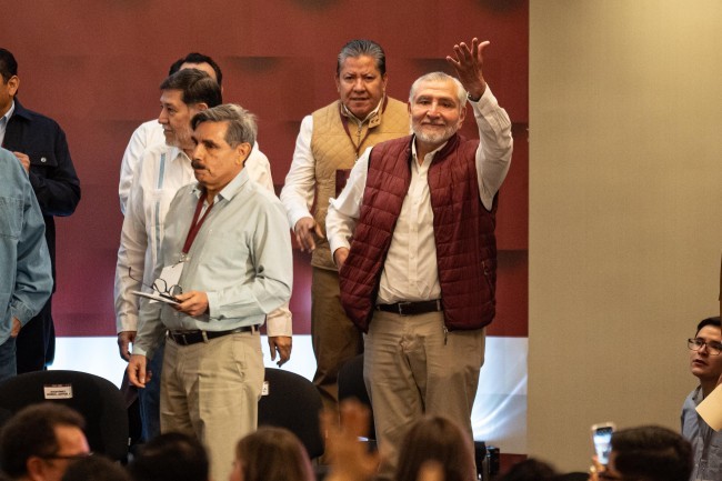 Morena arropa a Adán Augusto por orden de arresto de exjefe policiaco