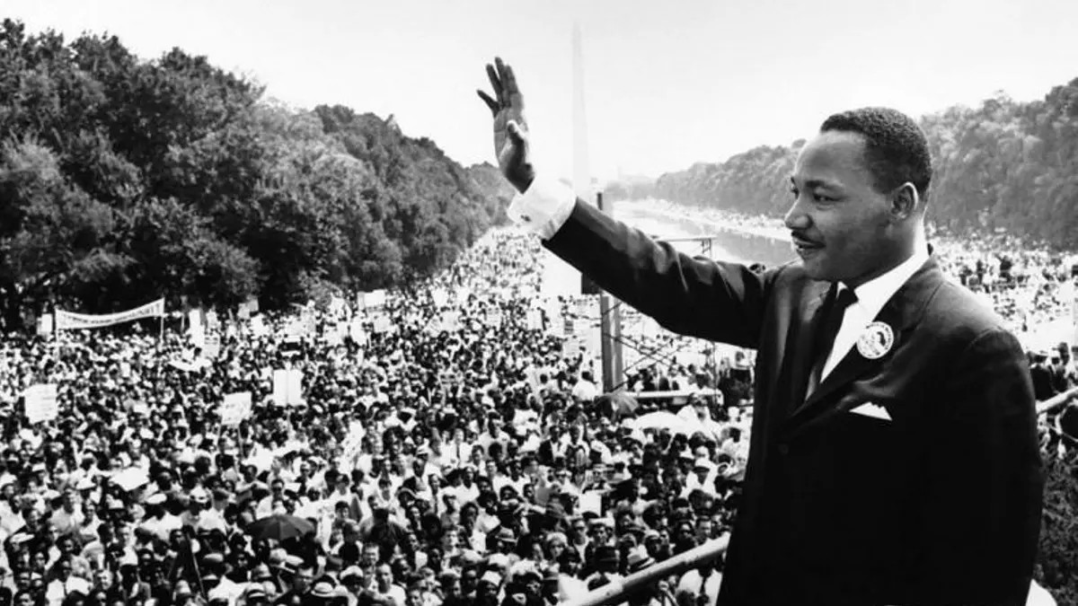 Trump desclasifica 230 000 archivos del FBI sobre Luther King