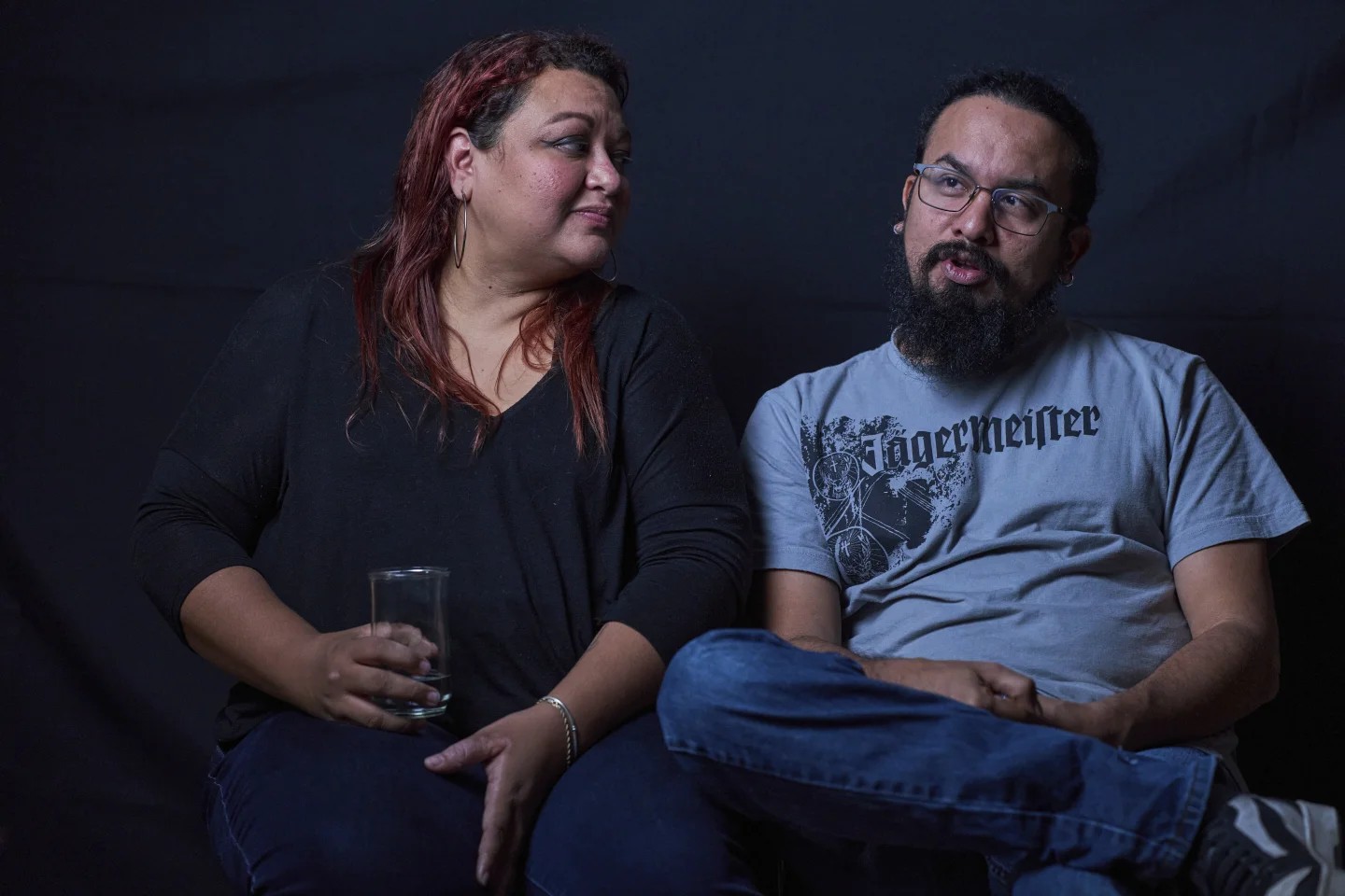 Exilio o prisión: más de 100 salvadoreños huyen del régimen de Bukele