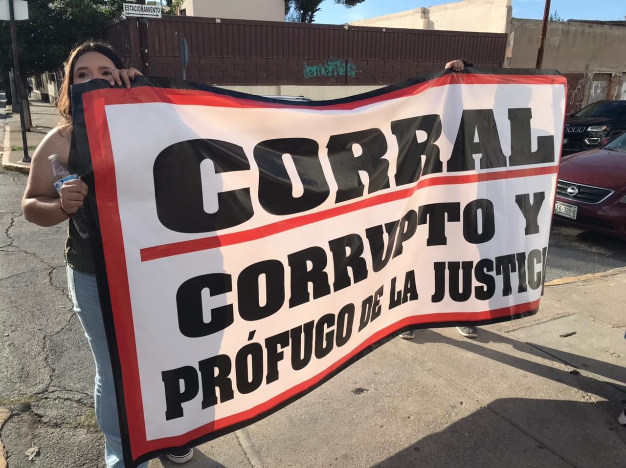 “¡Quiero caras!“: esposa de Javier Corral amenaza a víctimas de tortura