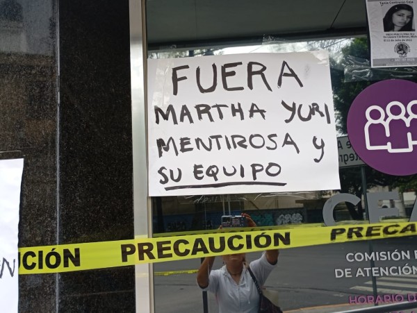 “Ningún dolor es opción“: víctimas resisten frente a la CEAV