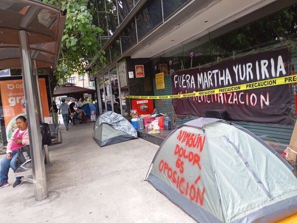 “Ningún dolor es opción“: víctimas resisten frente a la CEAV