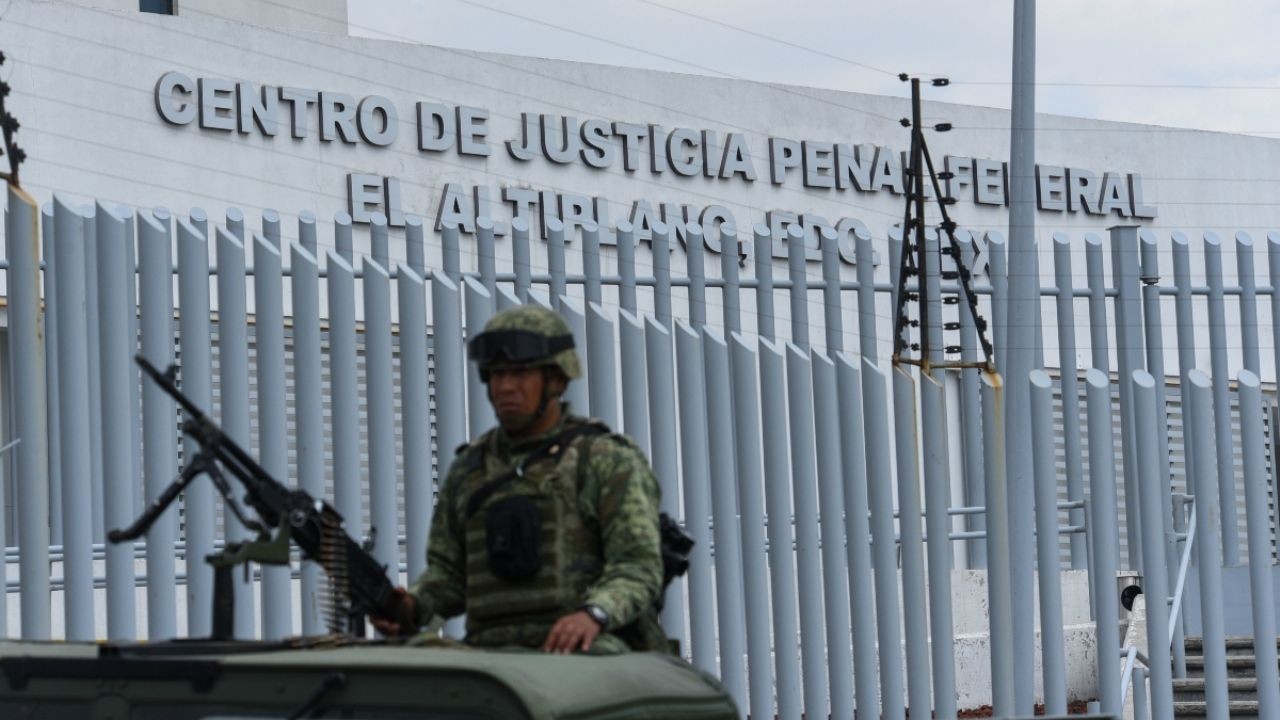 Director de Cefereso #1 extorsiona a periodista con víctima de Wallace