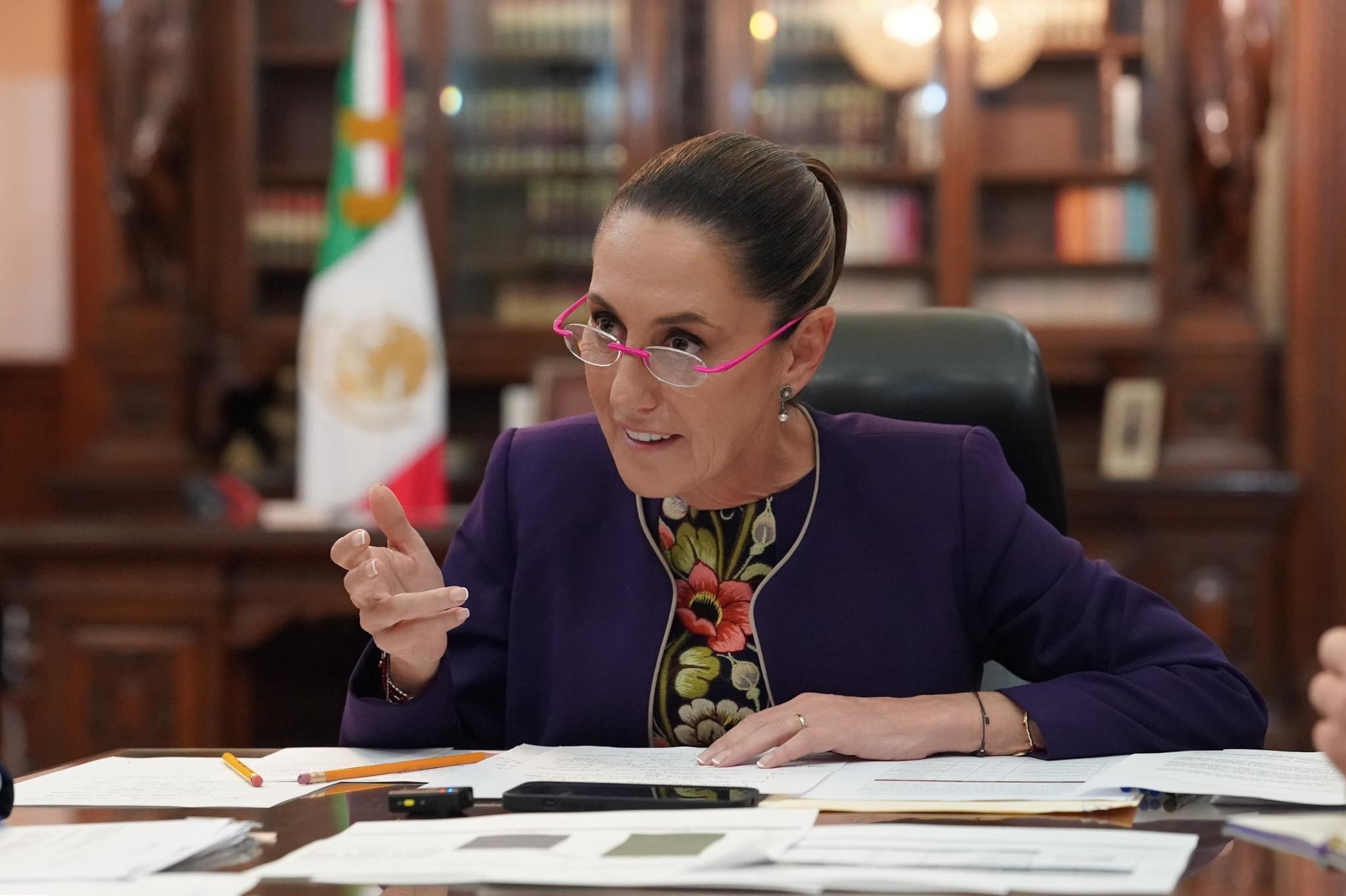 Sheinbaum y su equipo anuncian nueva prórroga de 90 días en aranceles