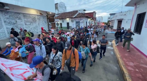 Caravana migrante sale de Tapachula rumbo a la CDMX, pese a Trump