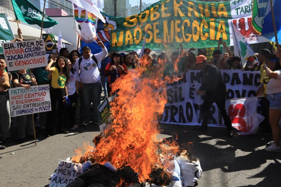 Brasil vs EEUU: guerra comercial por democracia y civilización