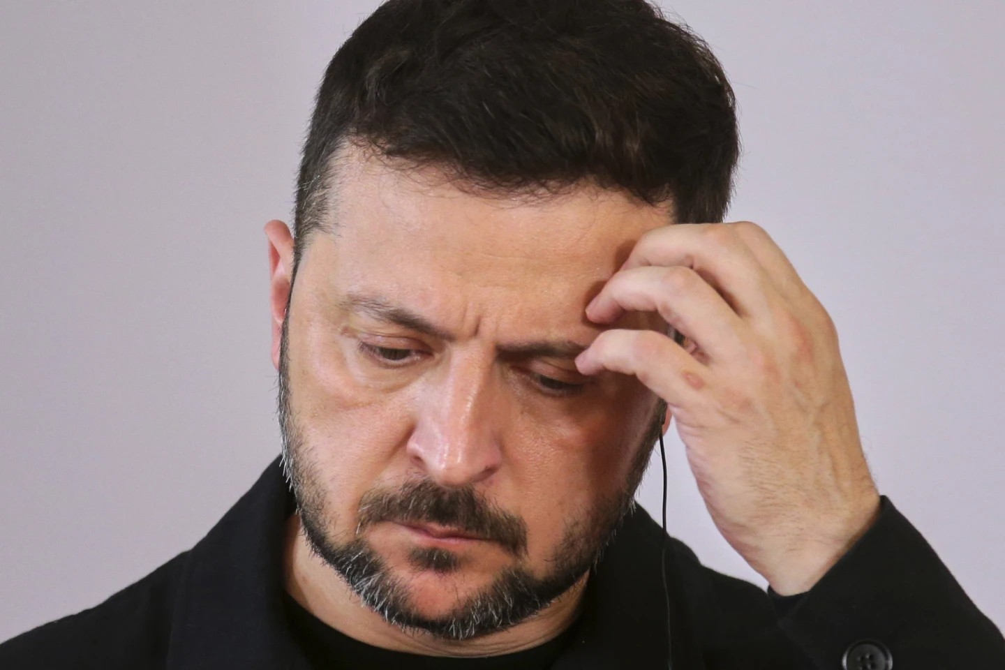 Zelenski responde a Trump: no entregará su territorio al ocupante