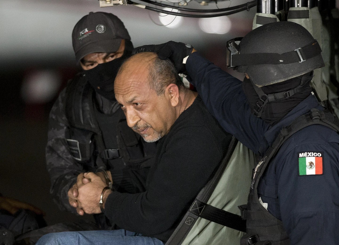 México envía a 26 jefes de cárteles a EEUU tras presión de Trump