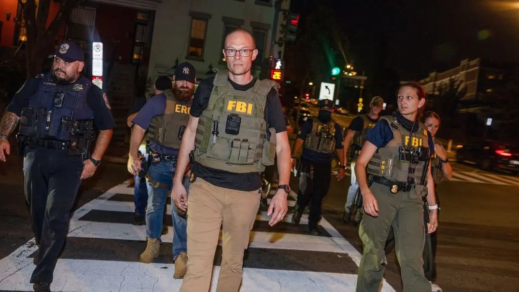 Agentes federales patrullan Washington 24/7, asegura la Casa Blanca