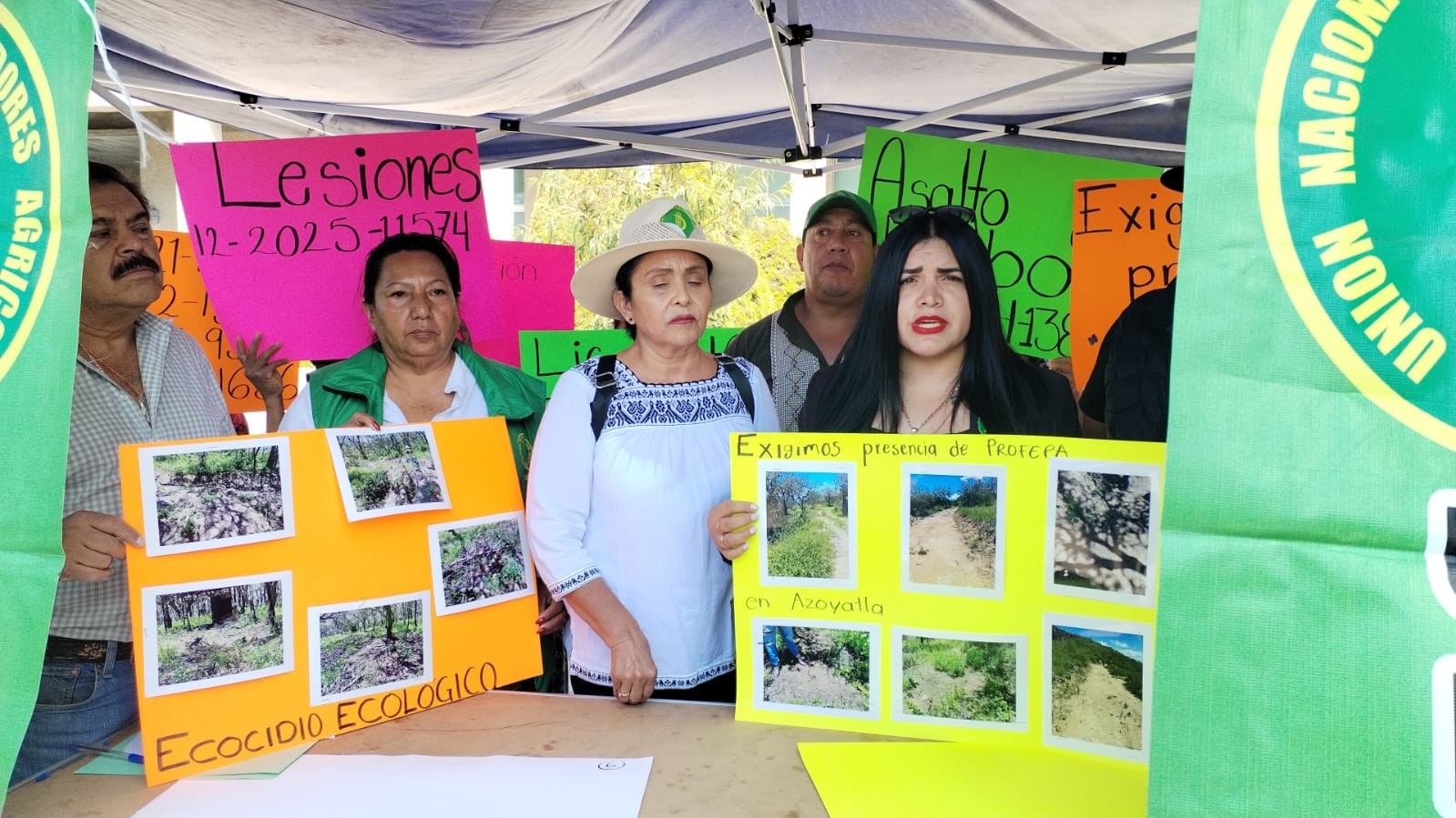 Vecinos de Azoyatla colocan plantón ante la PGJH
